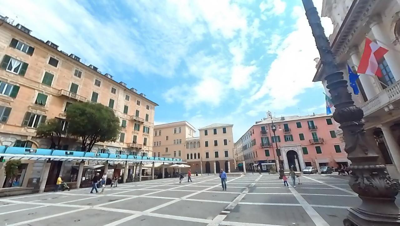 Tra Centro E Mare - Intero Appartamento Con Parcheggio Савона Экстерьер фото